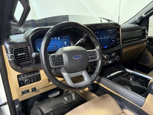 Used 2024 Ford F450 Lariat w/ Chrome Package AWD/4WD image 17