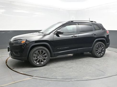 Used 2021 Jeep Cherokee Latitude Lux 80th Anniv w/ Quick Order Package 26U 80TH AWD/4WD image 3