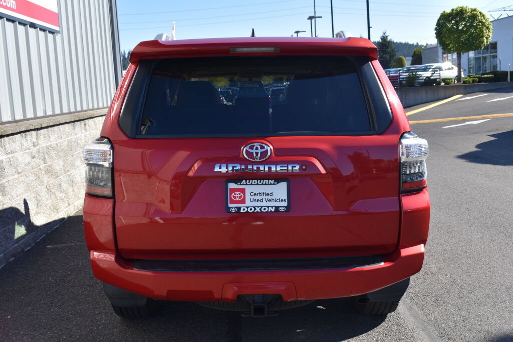 Certified 2018 Toyota 4Runner SR5 Premium AWD/4WD image 6