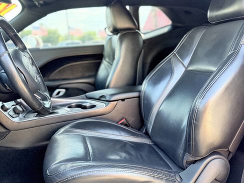 Used 2016 Dodge Challenger SXT Plus RWD image 13