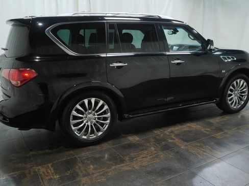 Used 2017 INFINITI QX80 4WD w/ Driver Assistance Package image 4