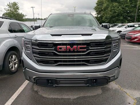 Used 2023 GMC Sierra 1500 SLT w/ SLT Premium Package AWD/4WD image 3