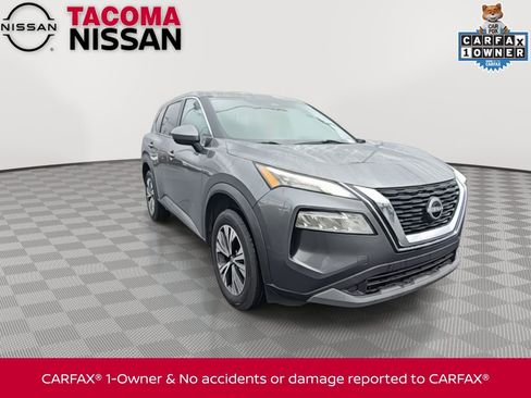 Used 2023 Nissan Rogue SV image 2