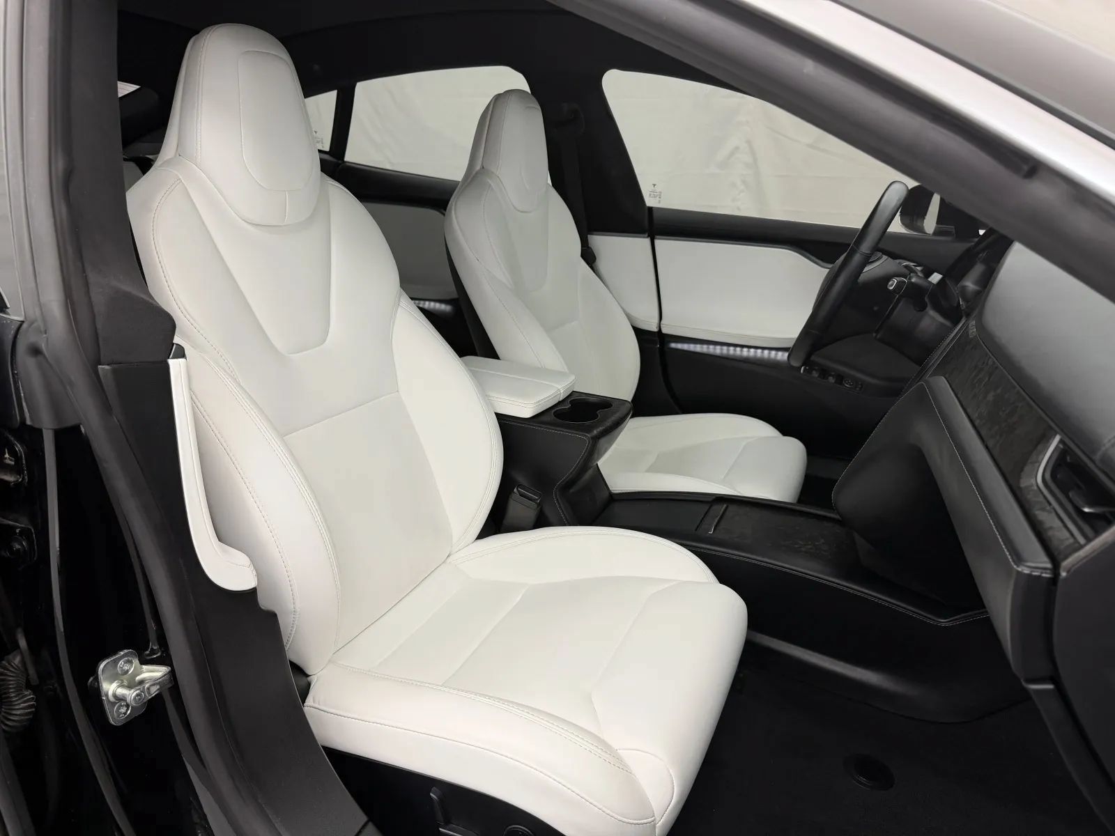 Used 2020 Tesla Model S Performance AWD/4WD image 29