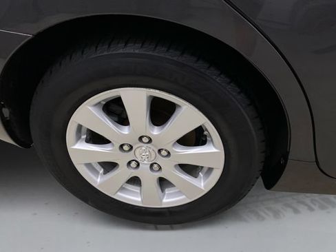 Used 2007 Toyota Camry XLE FWD image 18