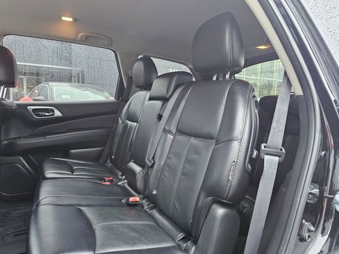 Used 2018 Nissan Pathfinder SL w/ Midnight Edition Package AWD/4WD image 14