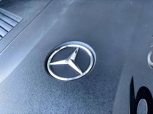 Certified 2023 Mercedes-Benz GLS 450 4MATIC image 31