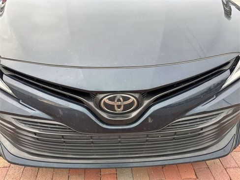 Used 2020 Toyota Camry LE image 22