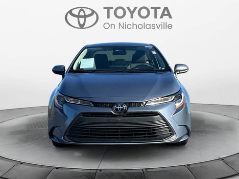Used 2024 Toyota Corolla LE FWD image 8