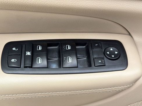 Used 2014 Jeep Grand Cherokee Limited RWD image 12