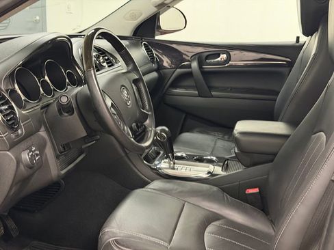 Used 2017 Buick Enclave Leather image 26