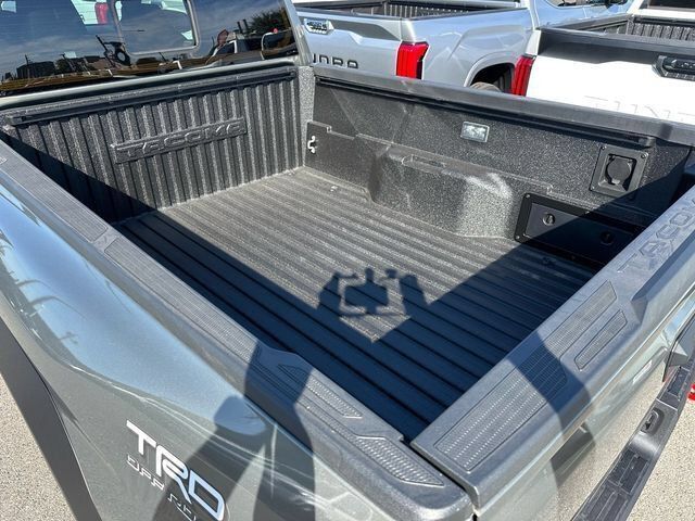 New 2026 Toyota Tacoma TRD Off-Road w/ TRD Off Road Premium Package AWD/4WD image 23