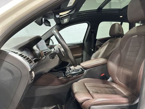 Used 2023 BMW X4 xDrive30i w/ M Sport Package AWD/4WD image 14