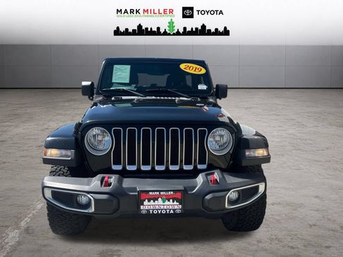 Used 2019 Jeep Wrangler Unlimited Sahara AWD/4WD image 8