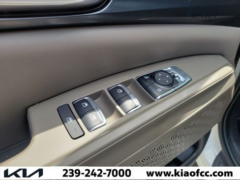 New 2026 Kia Carnival FWD image 22