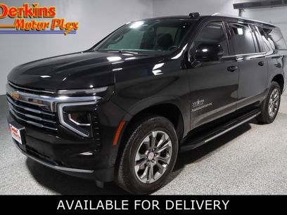 Used 2025 Chevrolet Suburban LT w/ Comfort Package