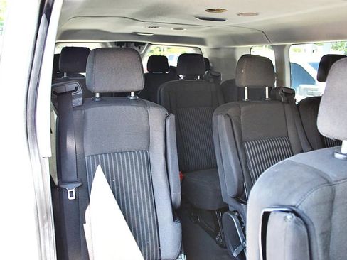 Used 2017 Ford Transit 350 XLT image 30