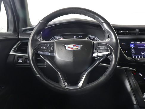 Used 2022 Cadillac XT6 Premium Luxury image 38