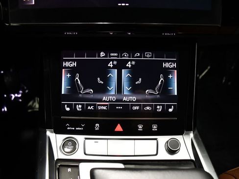 Used 2022 Audi e-tron Premium Plus w/ Premium Plus Package image 16