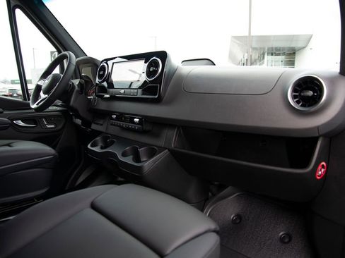 New 2026 Mercedes-Benz Sprinter 2500 image 14