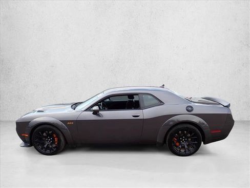 Used 2022 Dodge Challenger R/T Scat Pack RWD image 2