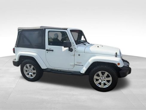 Used 2014 Jeep Wrangler Sahara w/ Connectivity Group AWD/4WD image 24