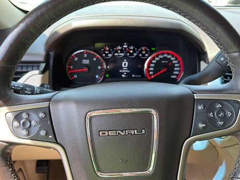 Used 2016 GMC Yukon Denali w/ Open Road Package AWD/4WD image 25
