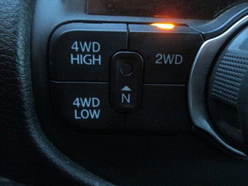 Used 2024 RAM 2500 Big Horn image 21