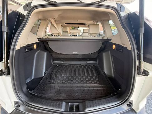Used 2018 Honda CR-V Touring image 20