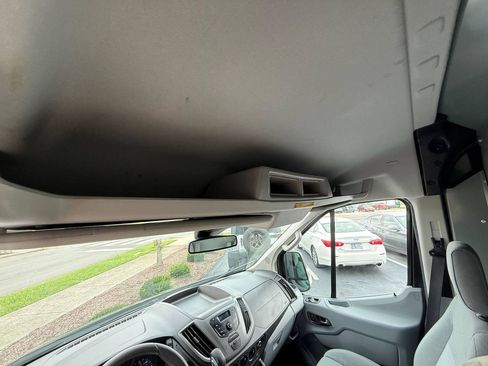 Used 2015 Ford Transit 250 148 Medium Roof RWD image 30