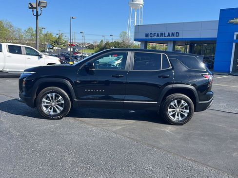 Used 2025 Chevrolet Equinox LT image 2