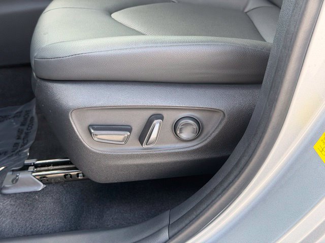 Certified 2024 Toyota Grand Highlander AWD image 24