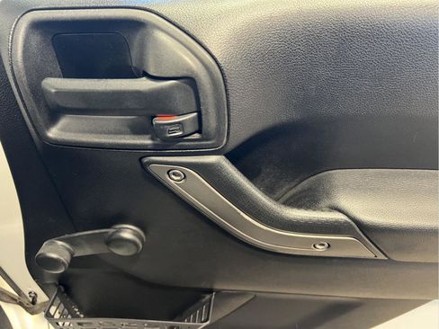 Used 2012 Jeep Wrangler Sport image 12