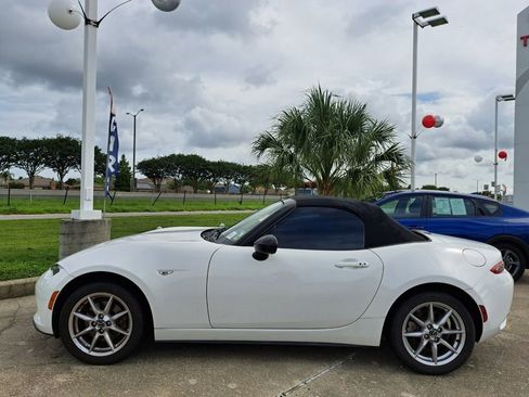 Used 2016 MAZDA MX-5 Miata Sport RWD image 8