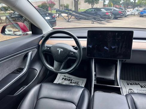 Used 2018 Tesla Model 3 Mid Range RWD image 36