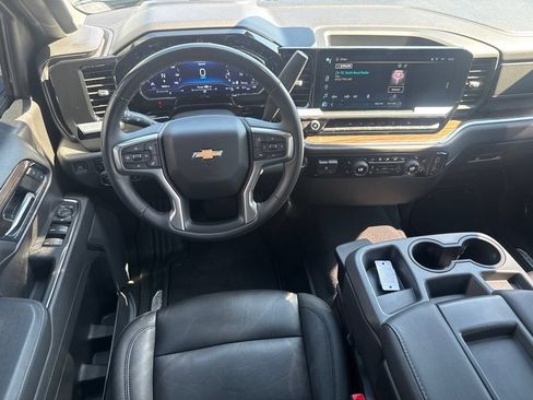 Used 2023 Chevrolet Silverado 1500 LT w/ Leather Package AWD/4WD image 29