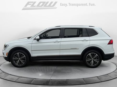 Used 2018 Volkswagen Tiguan SEL AWD/4WD image 5