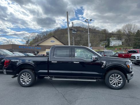 New 2026 Ford F150 Lariat w/ Equipment Group 502A High image 4