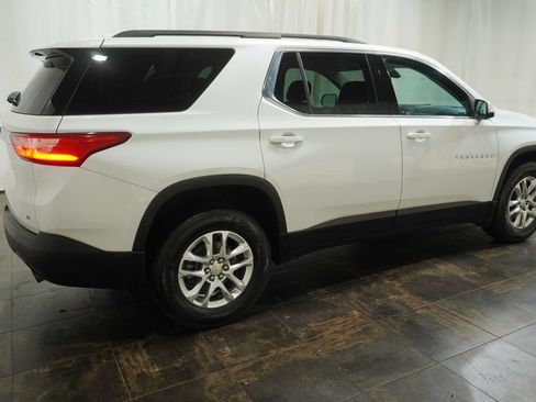 Used 2021 Chevrolet Traverse LT FWD image 4