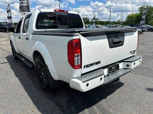 Used 2020 Nissan Frontier SV w/ Midnight Edition Floor Mats AWD/4WD image 9