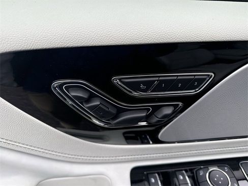 New 2026 Lincoln Aviator Black Label w/ Dynamic Handling Package image 12