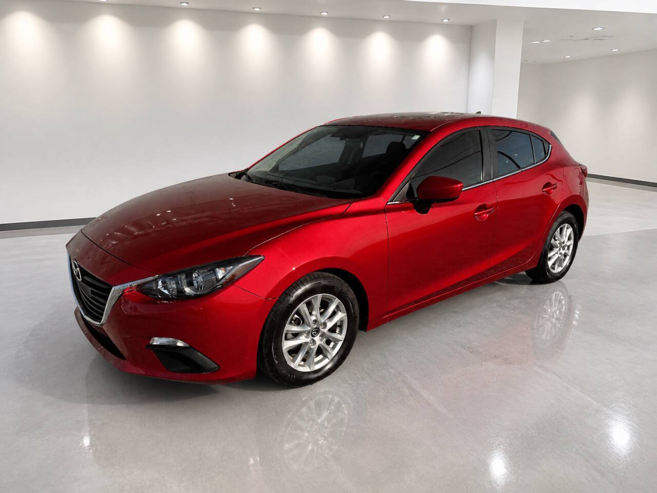 Used 2014 MAZDA MAZDA3 i Touring w/ Moonroof Package 1 FWD image 2