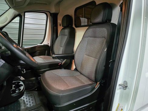 Used 2024 RAM ProMaster 2500 image 16