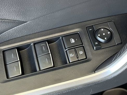 Used 2024 Toyota RAV4 XLE FWD image 12
