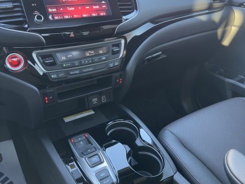 Certified 2023 Honda Ridgeline Black Edition image 27