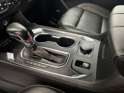 Used 2023 Chevrolet Traverse RS w/ LPO, Floor Liner Package FWD image 31