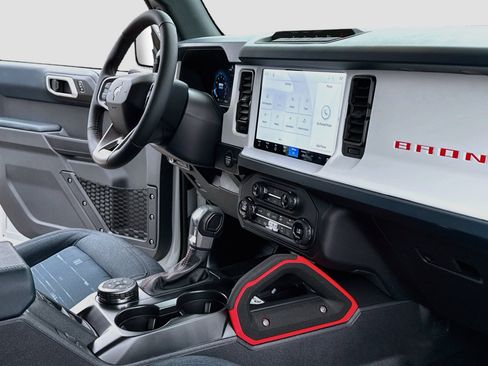 New 2026 Ford Bronco Heritage Edition AWD/4WD image 6
