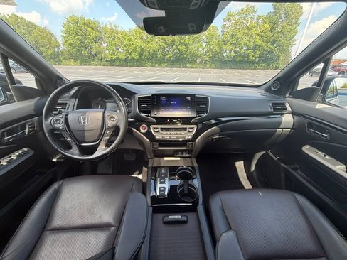 Certified 2023 Honda Ridgeline Black Edition image 12