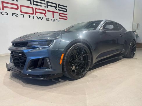 Used 2021 Chevrolet Camaro ZL1 RWD image 2