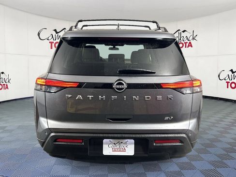 Used 2022 Nissan Pathfinder SV image 7